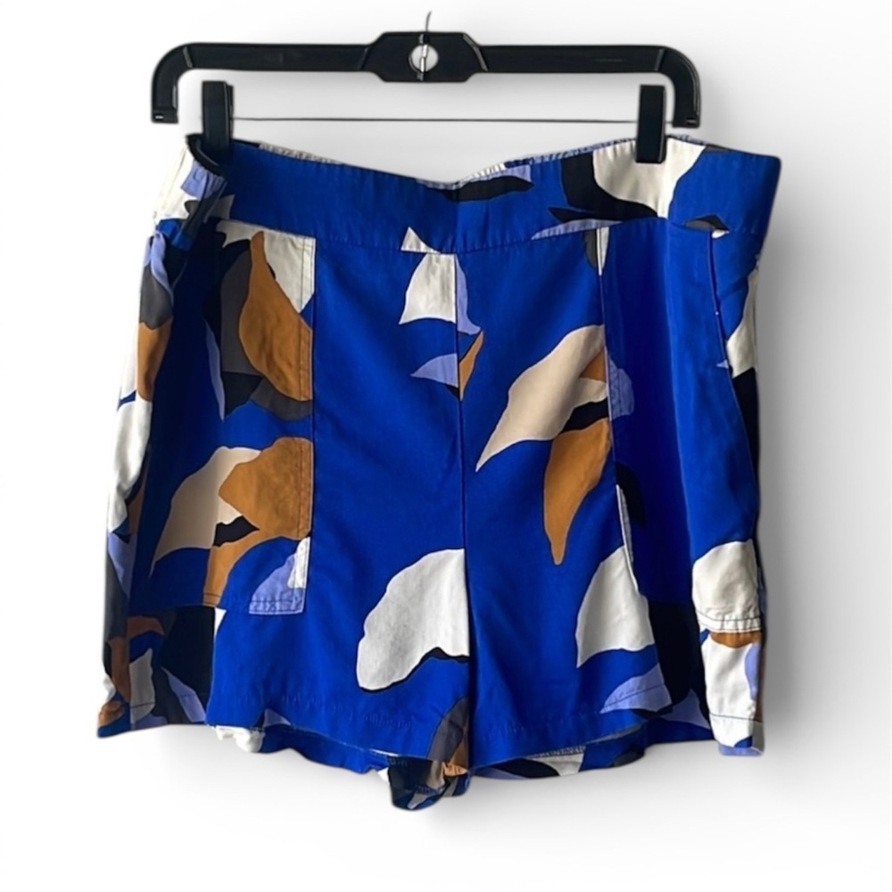 Nine West High Waist Blue and White Abstract Shorts